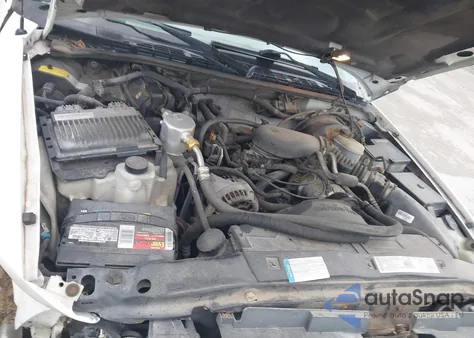 2000 GMC Jimmy Sle из США, поврежденный, VIN 1GKCS13W6Y2291895